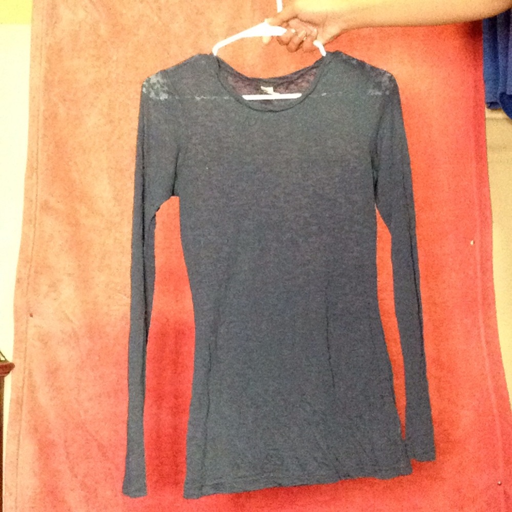 Long sleeve burn out shirt
